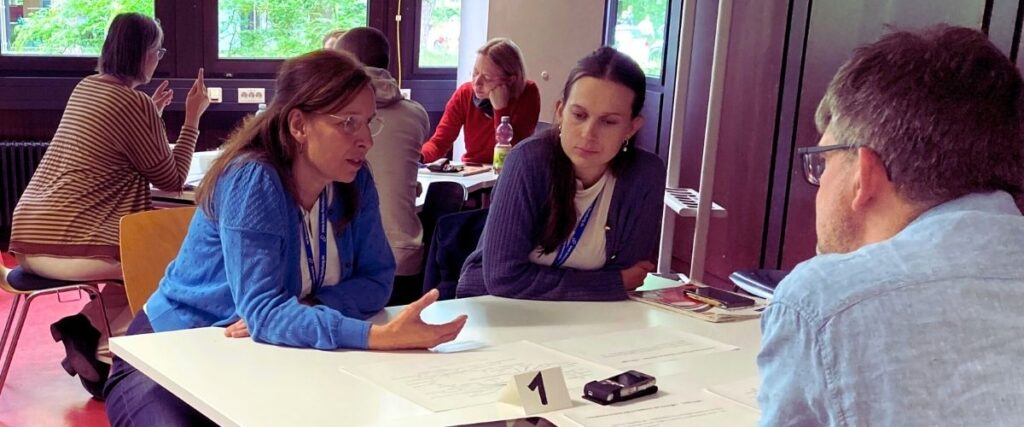 Erfahrungen und Wissen vernetzen – Praxis trifft Wissenschaft am RZ Süd Erfahrungen und Wissen vernetzen – Praxis trifft Wissenschaft am RZ Süd