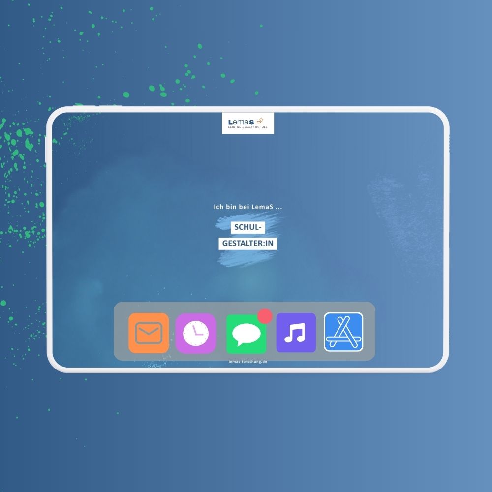 LemaS Tablet Mockup Schulgestalter:in (Text) Mockup Tablet Hintergrund Schulgestalter:in (Text)